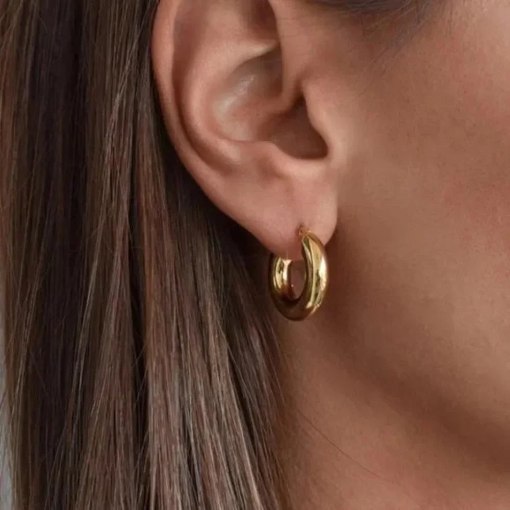 NEW 18K GOLD CHUNKY HOOP CIRCLE EARRINGS - Picture 1 of 4